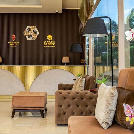 Ocean Breeze Sea View Luxury Apartments Negombo Exterior foto