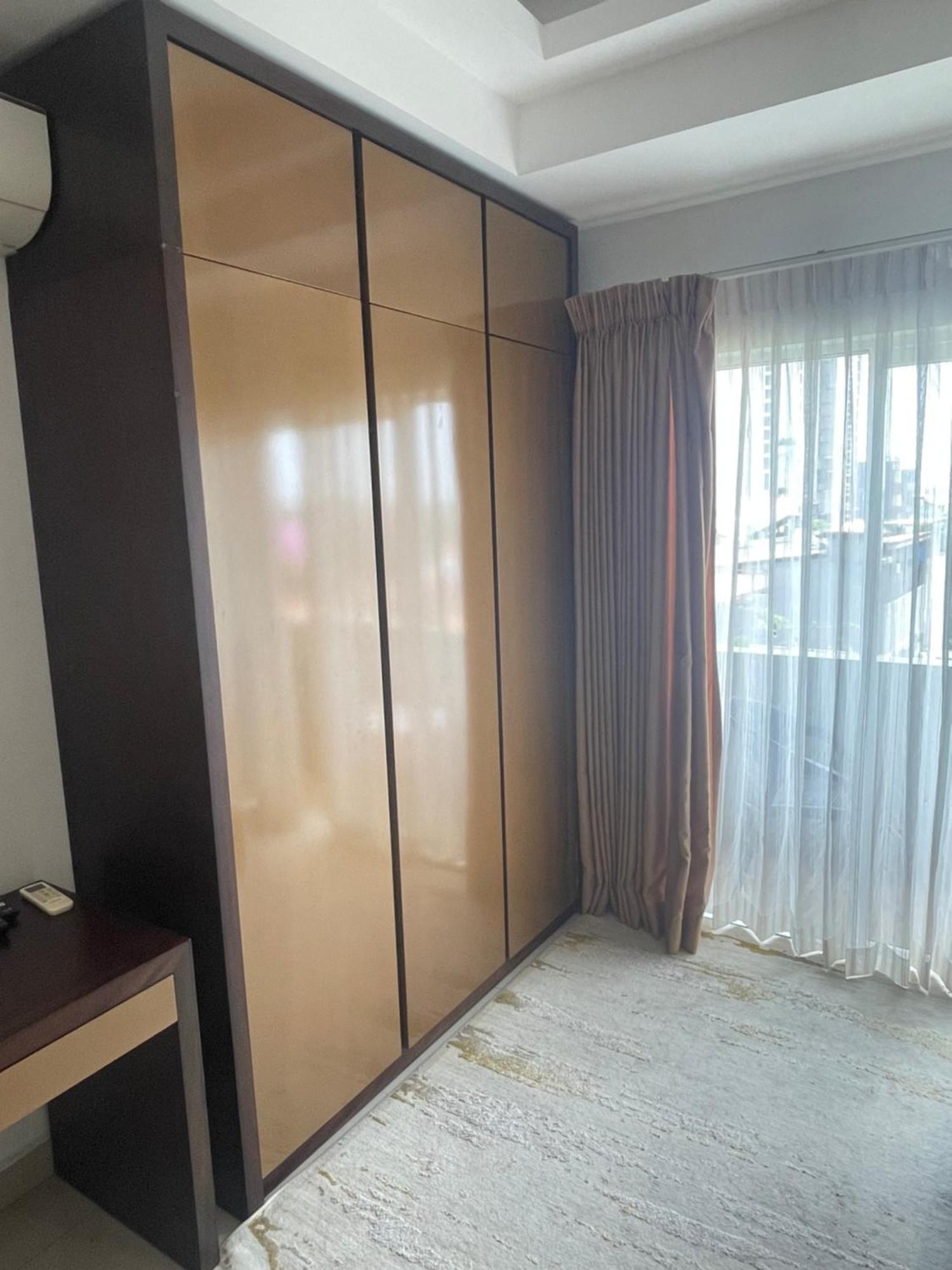 Ocean Breeze Sea View Luxury Apartments Negombo Exterior foto