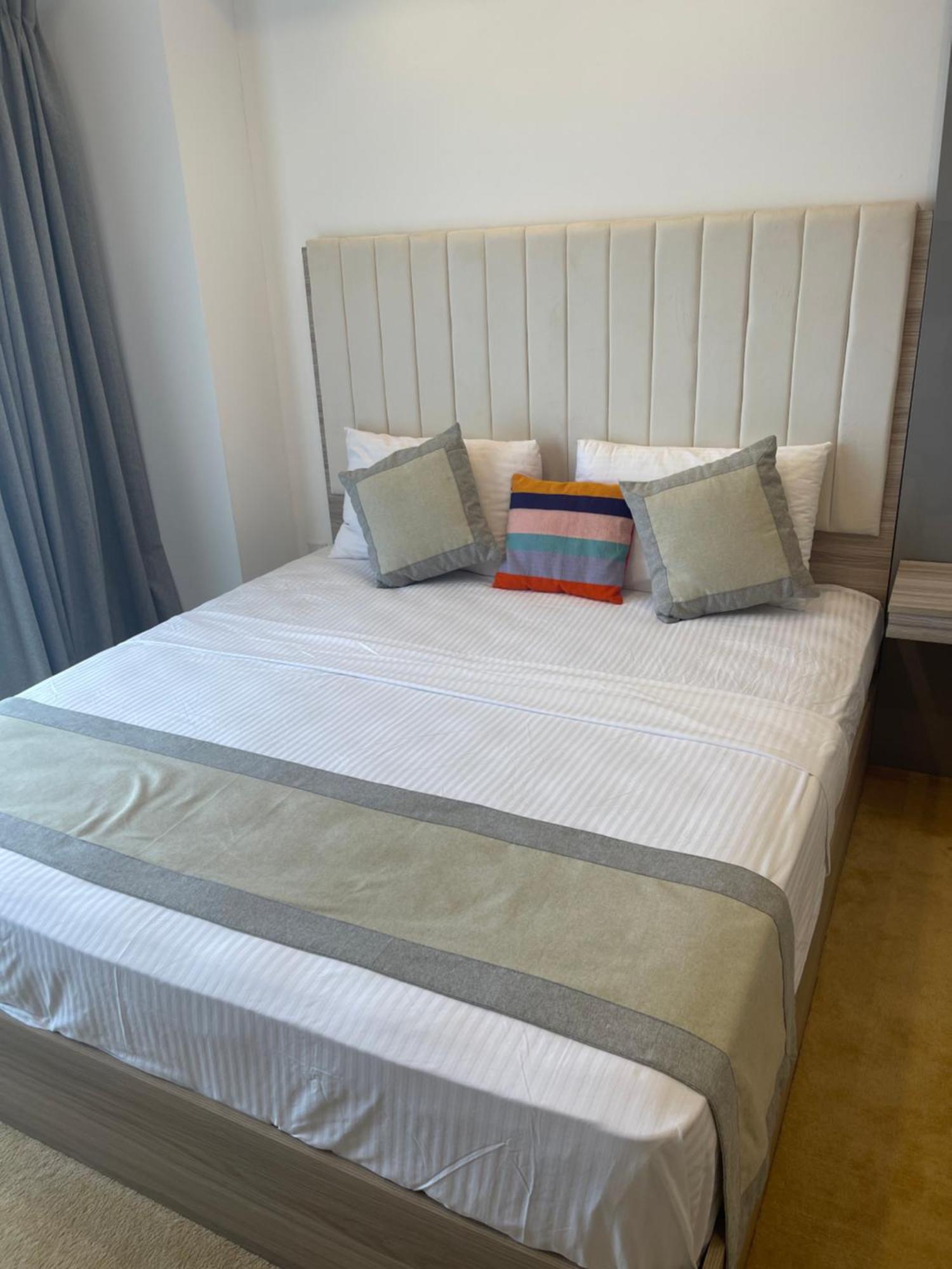Ocean Breeze Sea View Luxury Apartments Negombo Exterior foto