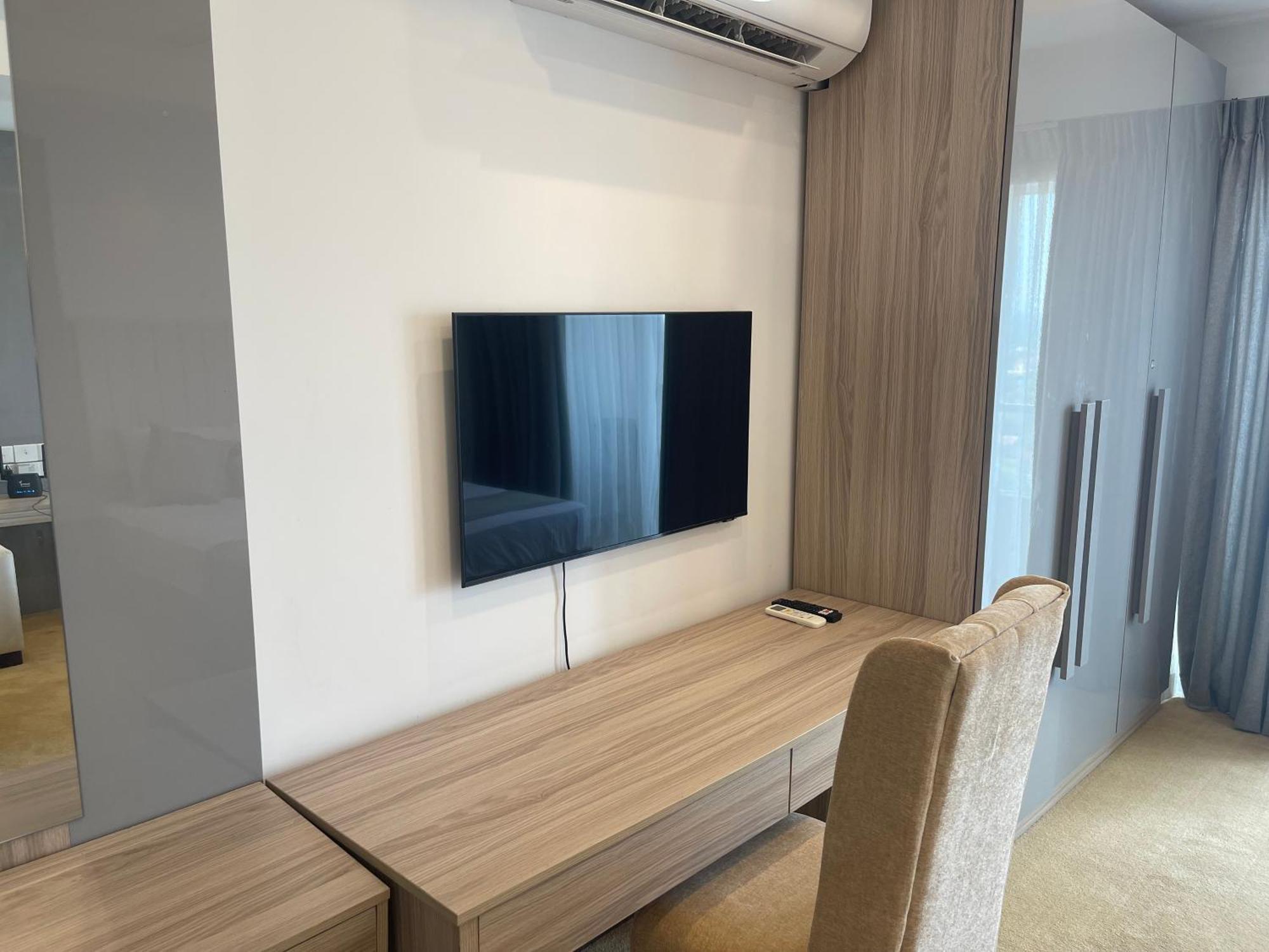 Ocean Breeze Sea View Luxury Apartments Negombo Exterior foto
